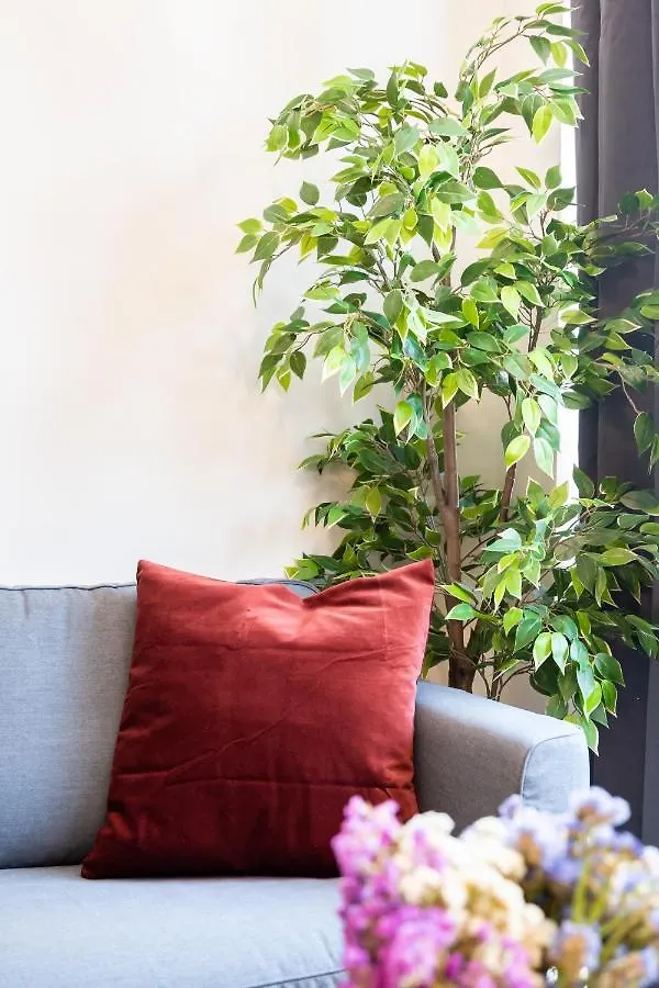Elegant Studio In The Heart Of The Town ブカレスト ルーマニア
