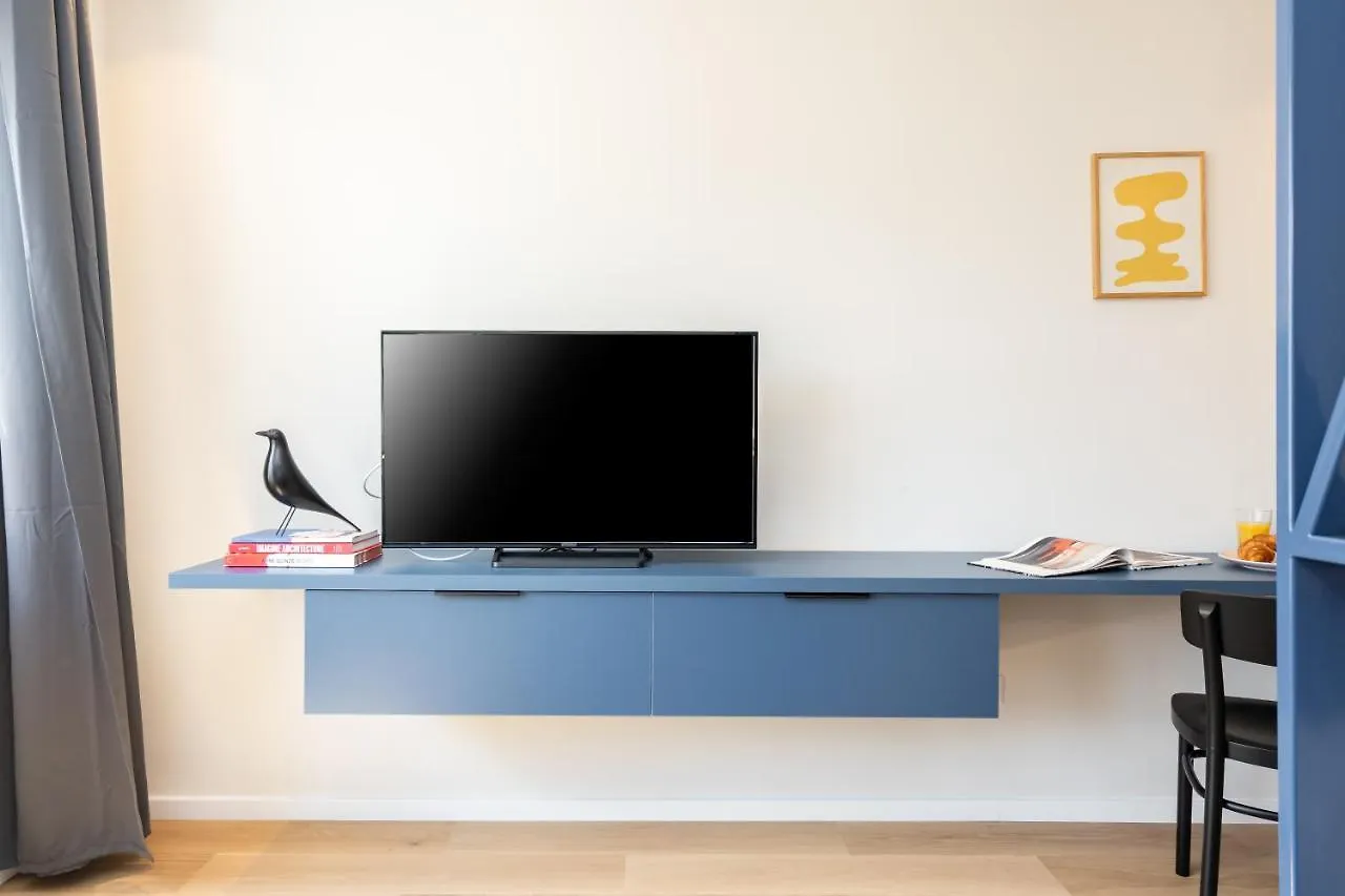Elegant Studio In The Heart Of The Town Bucharest Romania