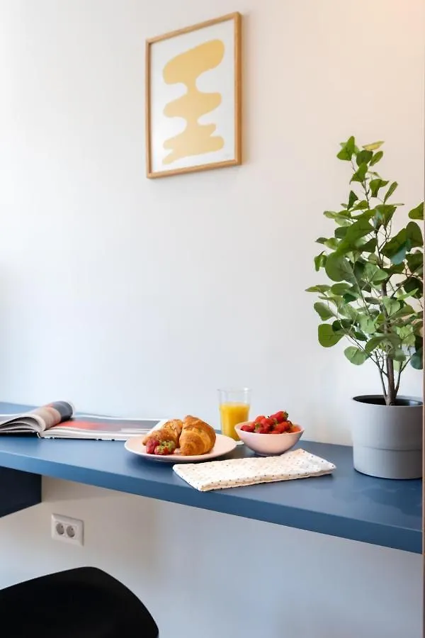 Elegant Studio In The Heart Of The Town Bucharest