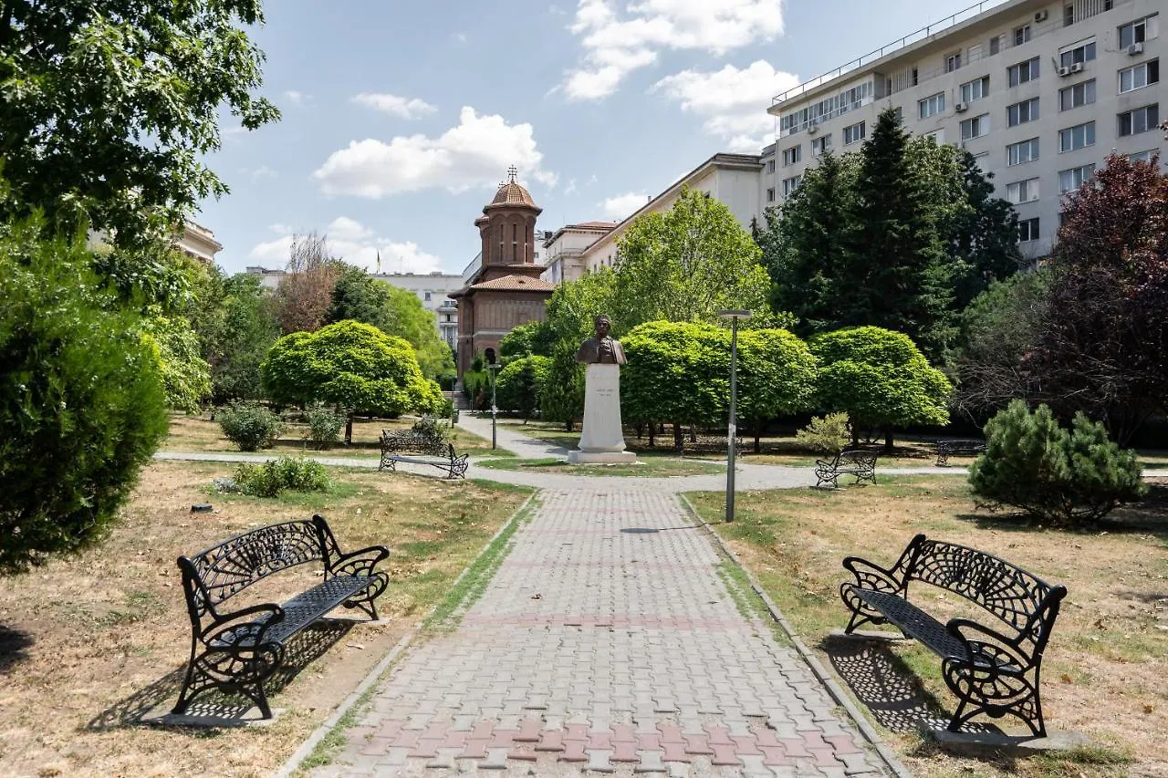 Elegant Studio In The Heart Of The Town contacts