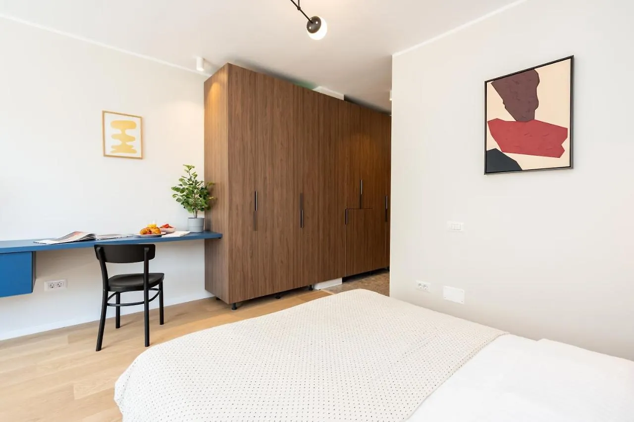 Elegant Studio In The Heart Of The Town Бухарест 0*,  Румыния