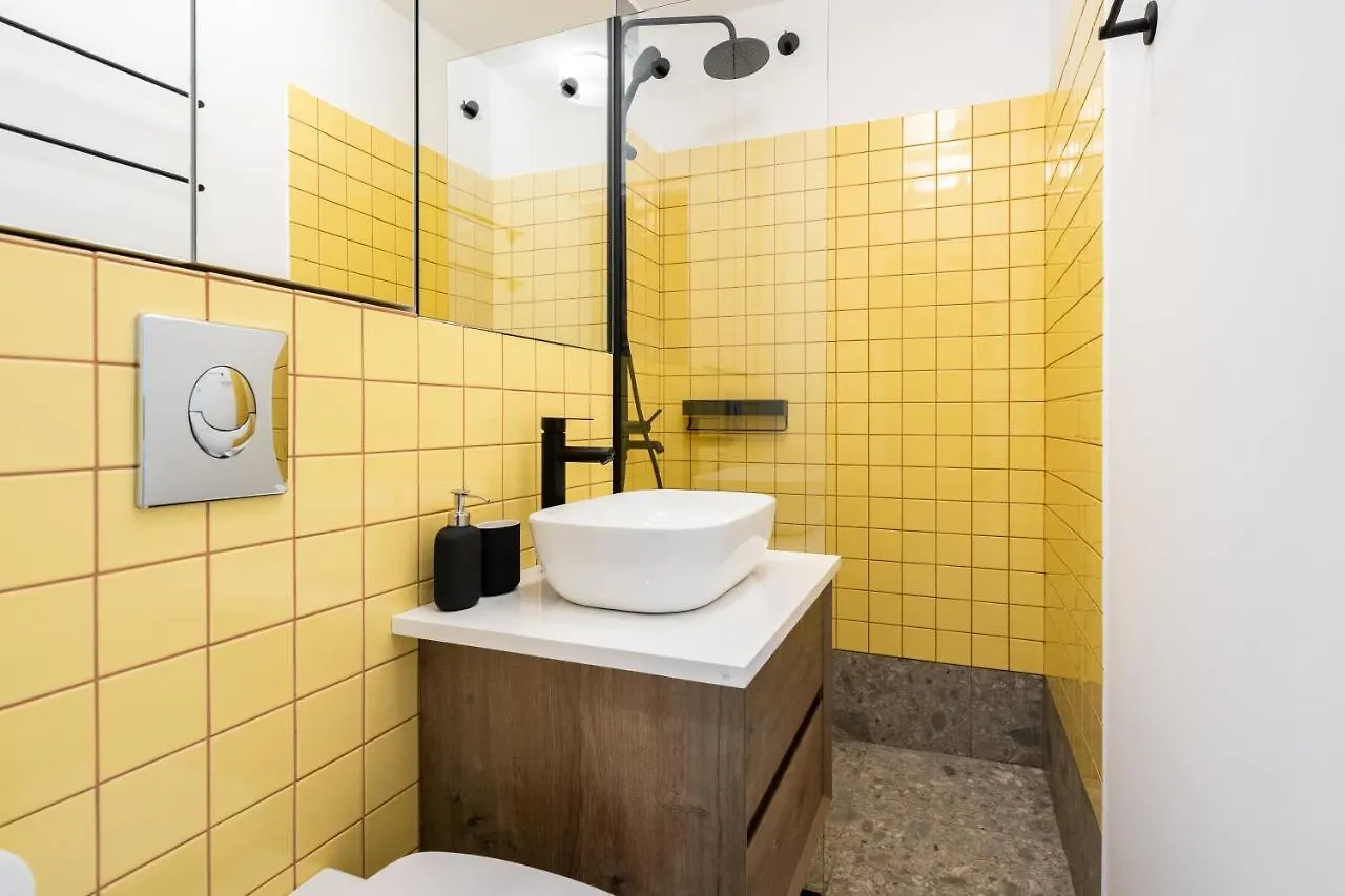 Elegant Studio In The Heart Of The Town Бухарест 0*,